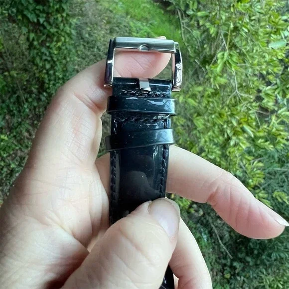 Movado BOLD Wristwatch Women’s Green Dial Crystal Bezel Black Case Quartz - Picture 5 of 6